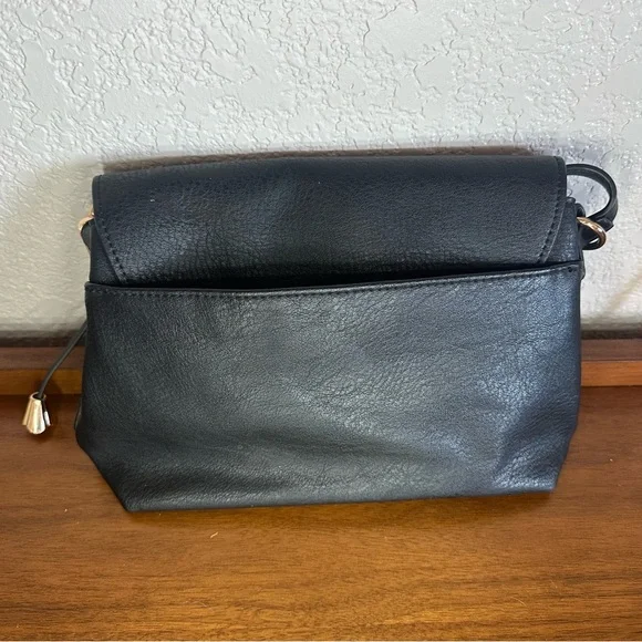 Lauren Conrad Blair Elegant Black Leather Shoulder Bag - Picture 2 of 5